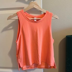 Lululemon Train To be Tank Sz 6